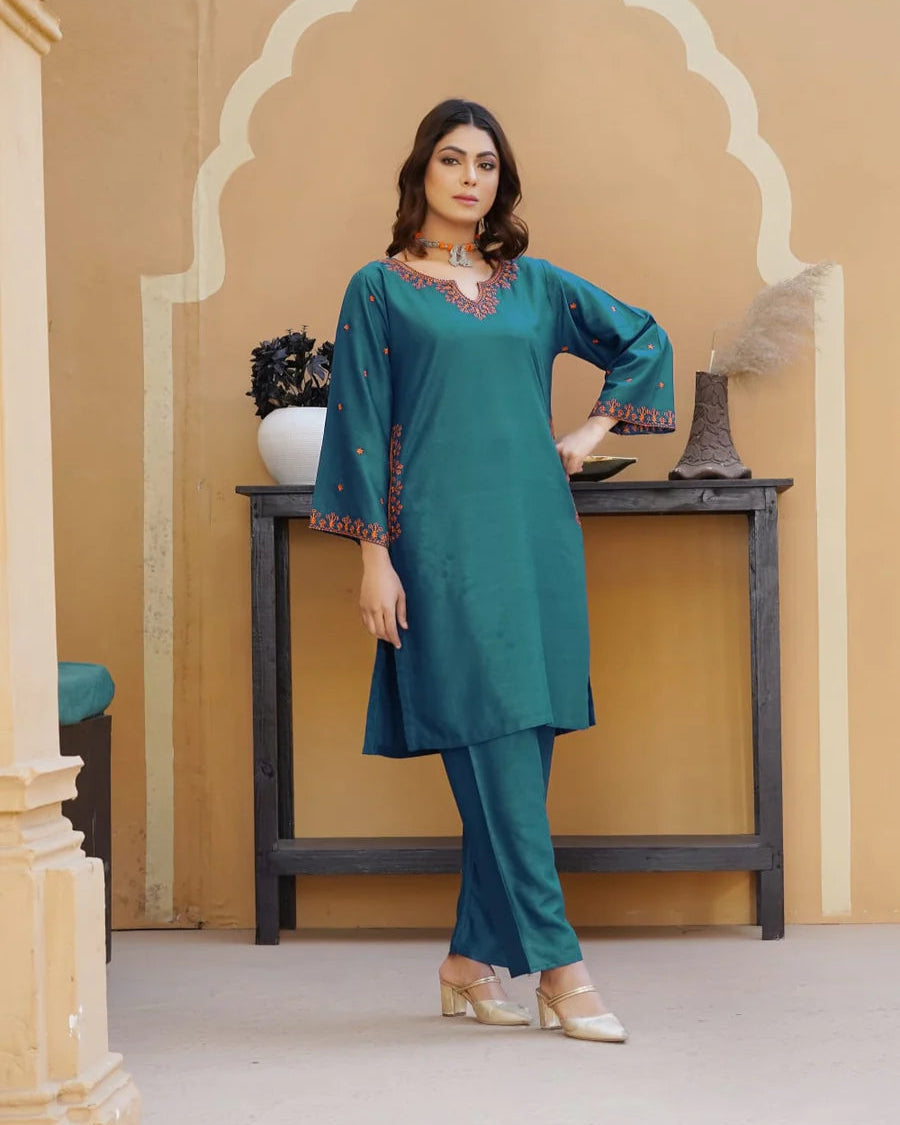 STYLISH 2PC
