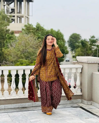 GULNAAR FARSHI